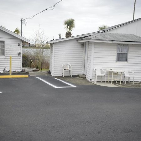 Lake Ida Beach Resort Winter Haven Exterior photo
