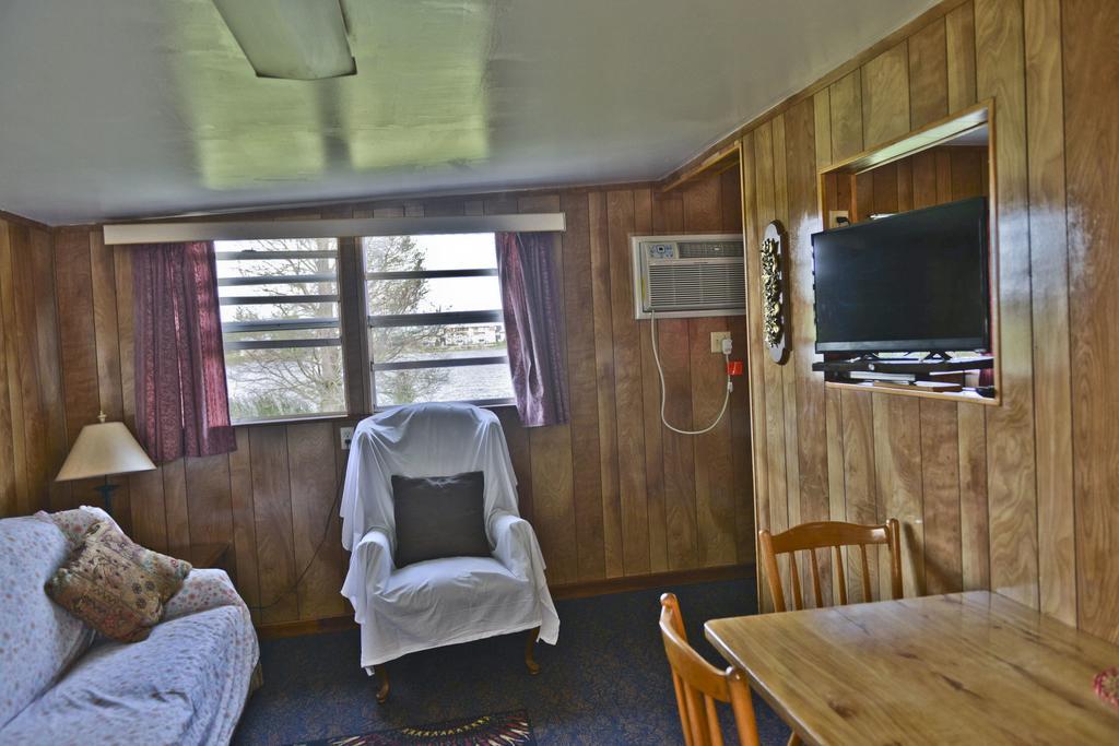 Lake Ida Beach Resort Winter Haven Room photo
