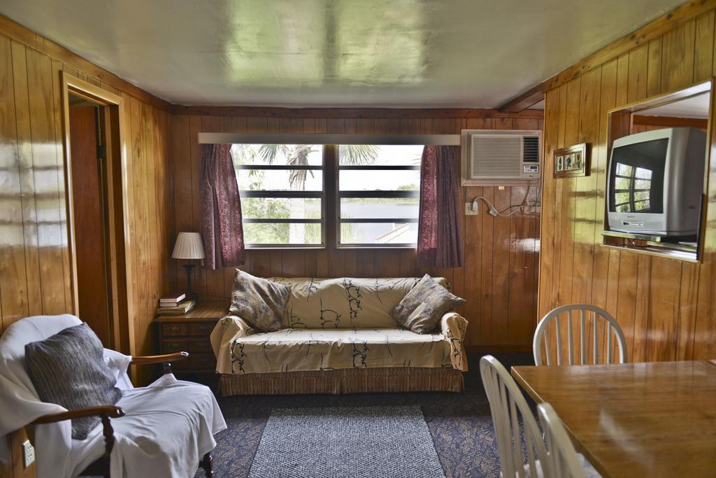 Lake Ida Beach Resort Winter Haven Room photo