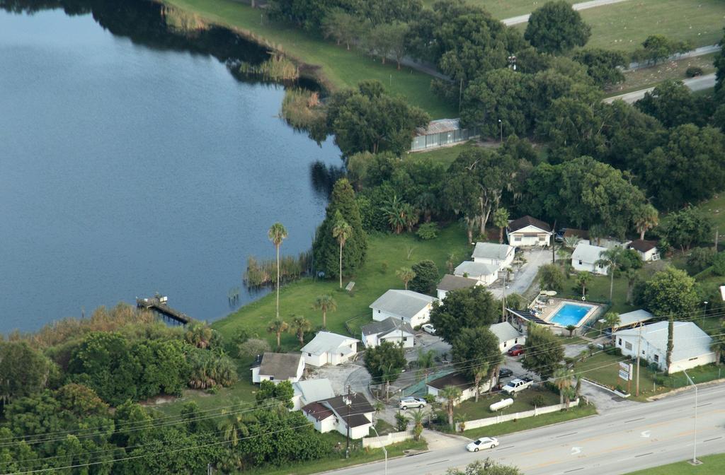 Lake Ida Beach Resort Winter Haven Exterior photo